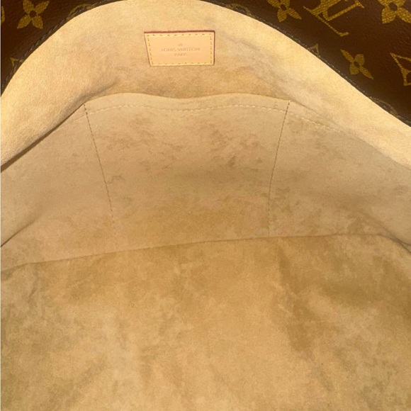 Louis Vuitton Brown Monogram Canvas Shoulder Bag - Picture 3 of 9